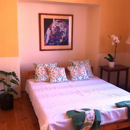 Bed & Breakfast Kyticka Řevnice